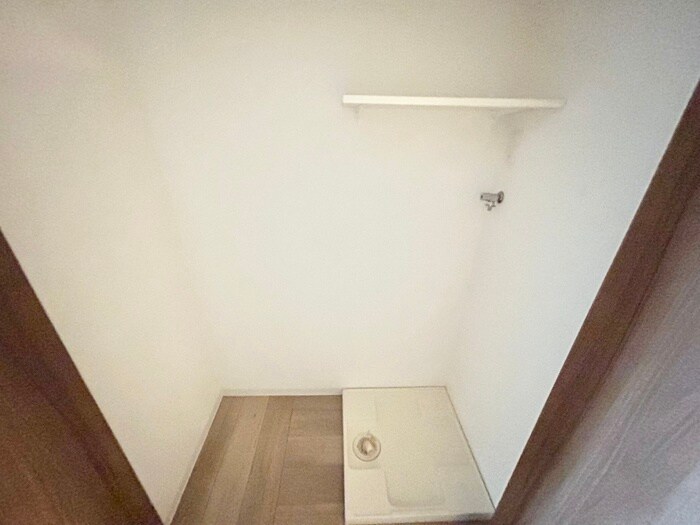 物件内観写真14　(洗濯機置場)