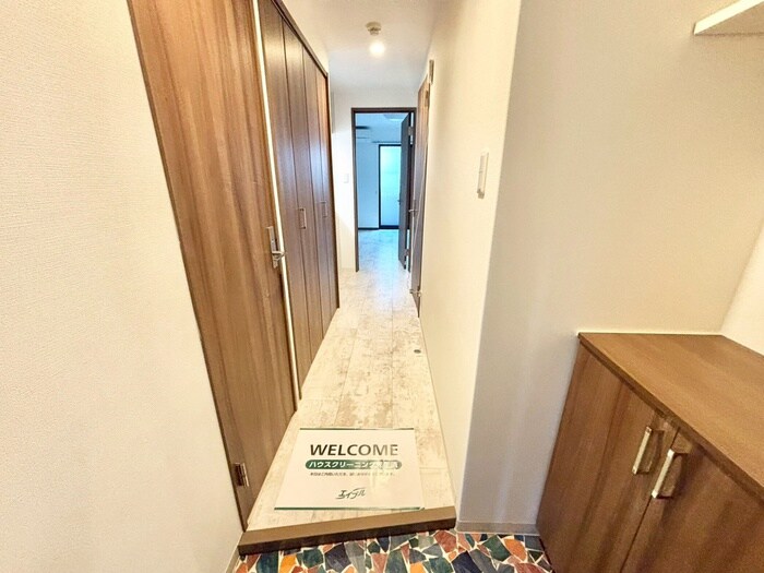 物件内観写真16　(廊下)