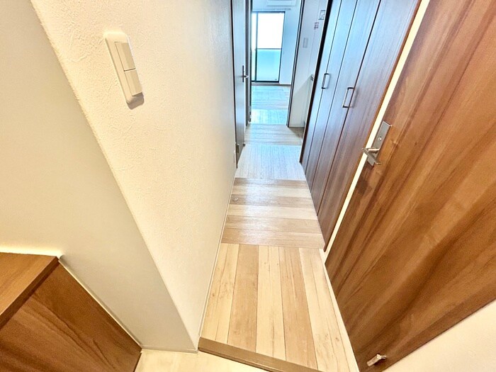 物件内観写真17　(廊下)