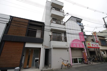 淡路メゾンフラワー外観写真