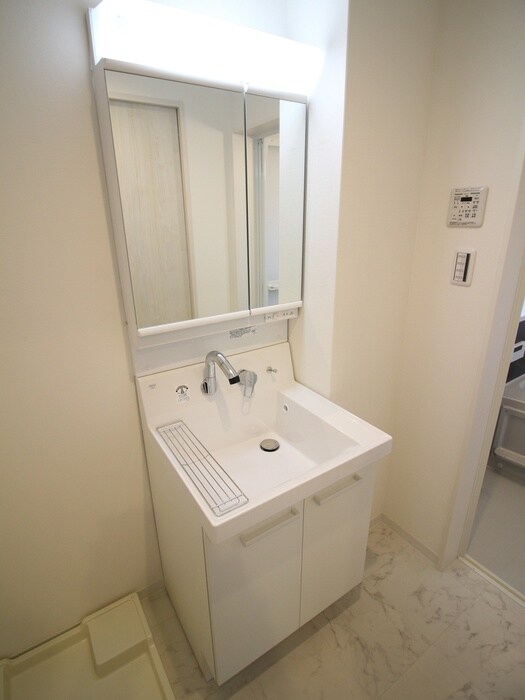 物件内観写真9　(洗面)