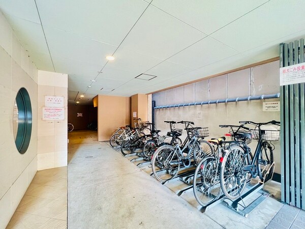 駐輪場