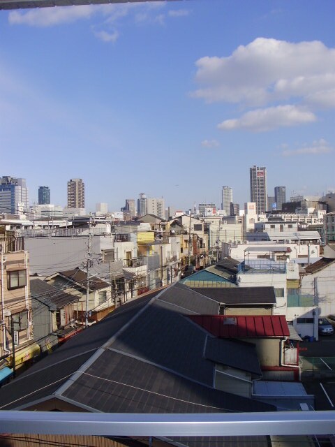 物件内観写真12　(室内からの展望)