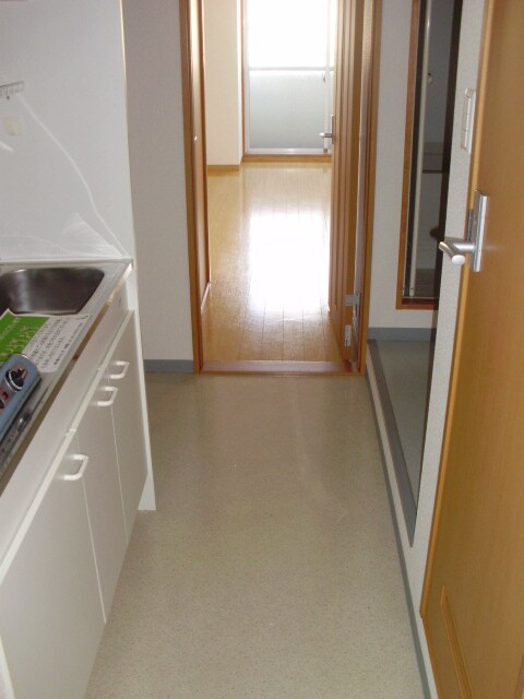 物件内観写真14　(廊下)
