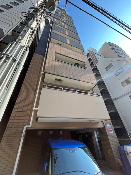 HUｇE1外観写真