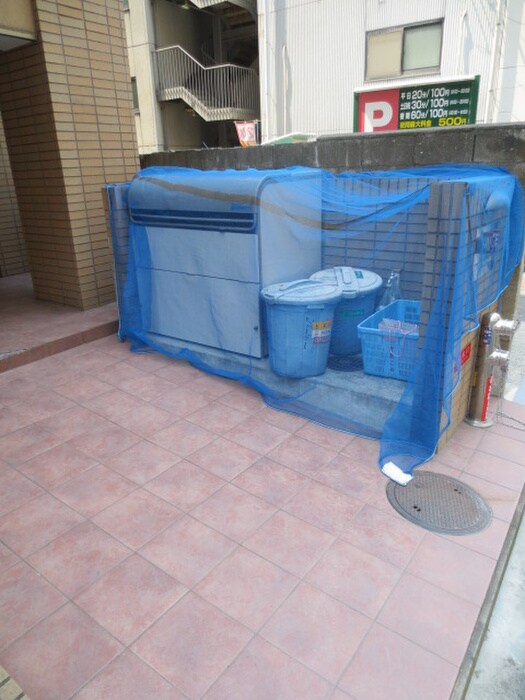 物件外観写真6　(建物設備)