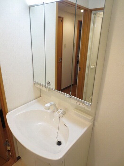 物件内観写真11　(洗面)