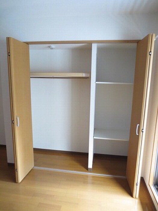 物件内観写真16　(収納)