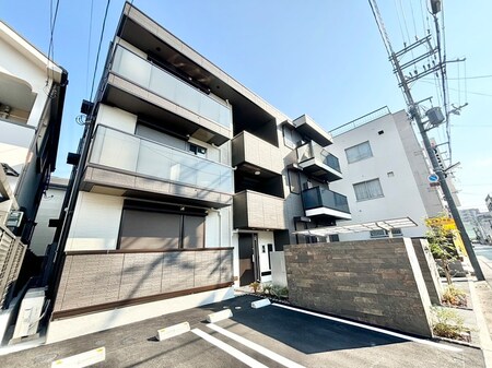 Ｓｏｕｔｈ　Ａｕｂｅｒｇｅ外観写真