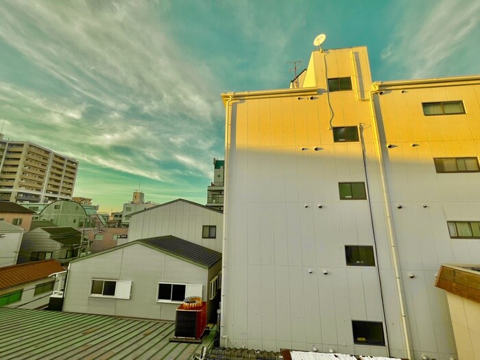 物件内観写真21　(室内からの展望)