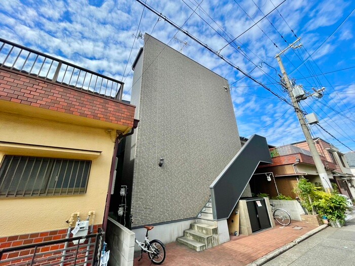 物件外観写真1　(外観写真)