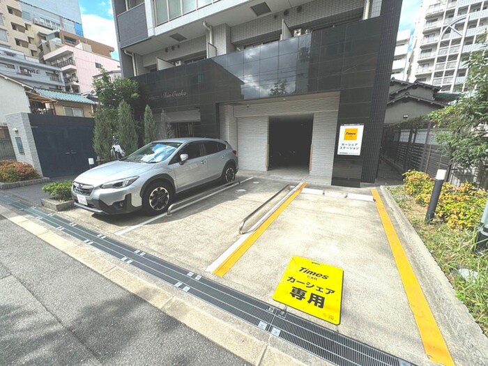 物件外観写真4　(駐車場)