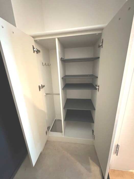 物件内観写真18　(靴箱)