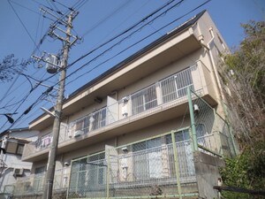 クィ－ンズハイツ名倉外観写真