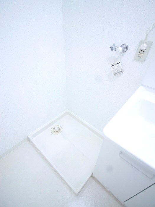 物件内観写真13　(洗濯機置場)