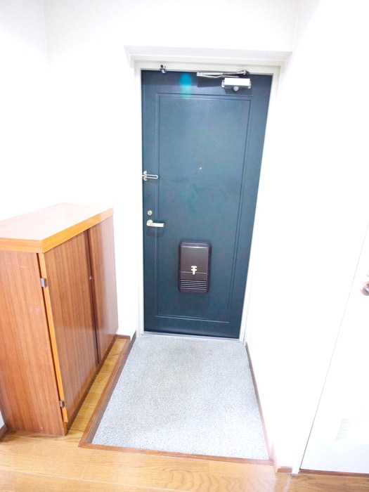 物件内観写真15　(玄関)