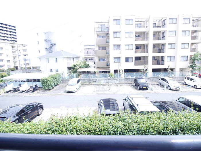 物件内観写真22　(室内からの展望)