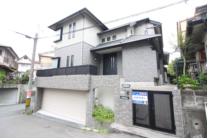 安岡寺町4丁目貸家