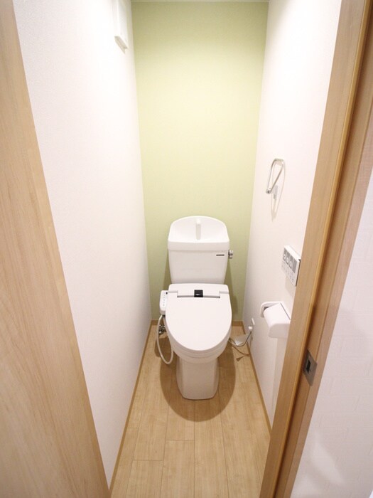 物件内観写真16　(トイレ)