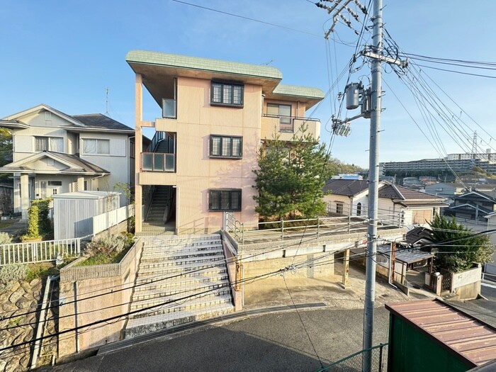 物件内観写真15　(室内からの展望)