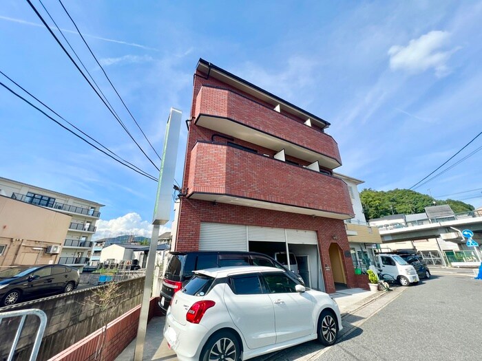 物件外観写真2　(外観写真)