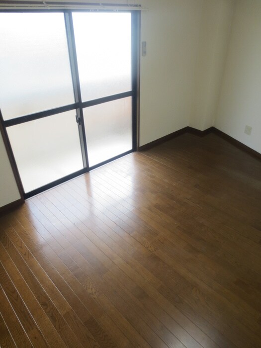 物件内観写真10　(居室)