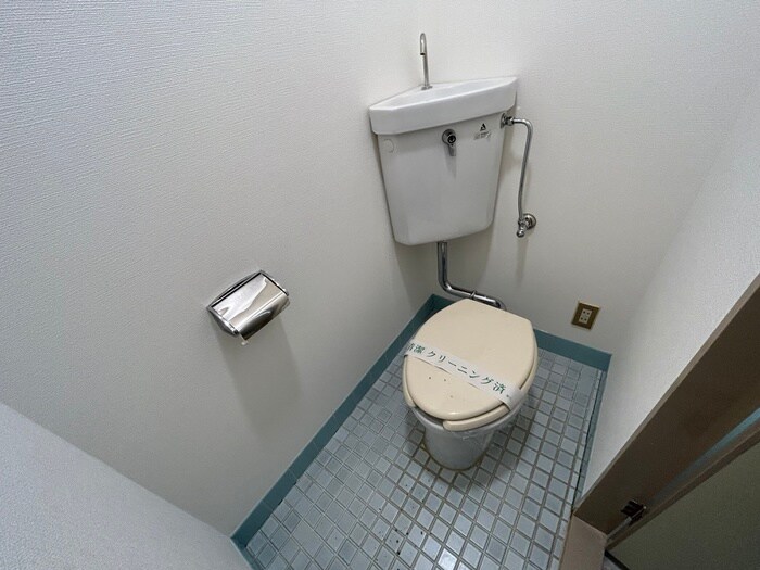 物件内観写真9　(トイレ)