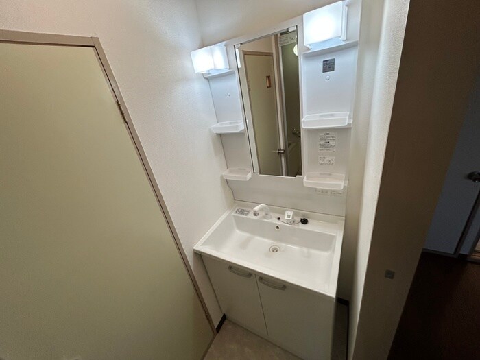 物件内観写真11　(洗面)