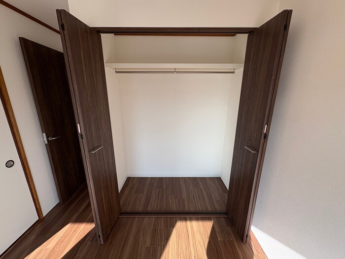 物件内観写真15　(収納)