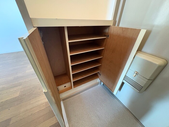 物件内観写真19　(靴箱)