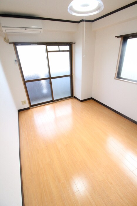 物件内観写真11　(居室)