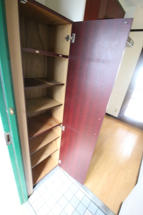 物件内観写真13　(靴箱)