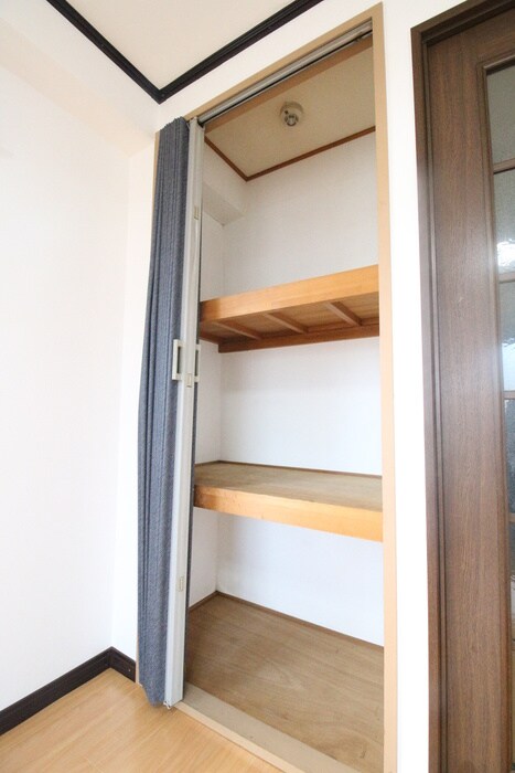 物件内観写真18　(収納)