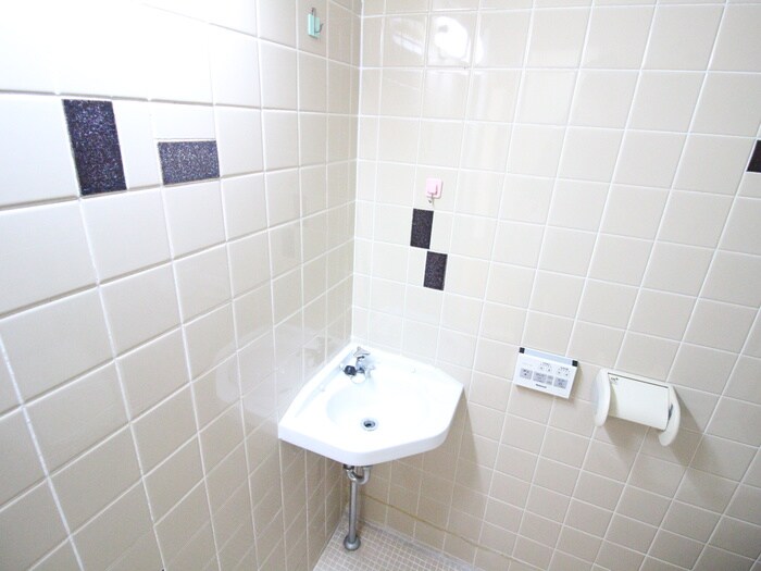 物件内観写真13　(洗面)