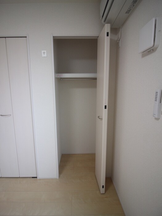 物件内観写真18　(収納)