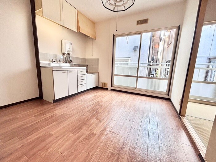 物件内観写真12　(居室)