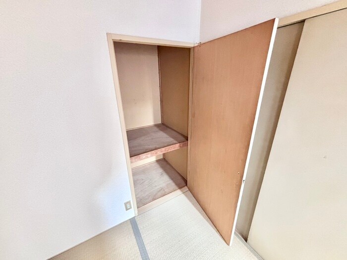 物件内観写真16　(収納)
