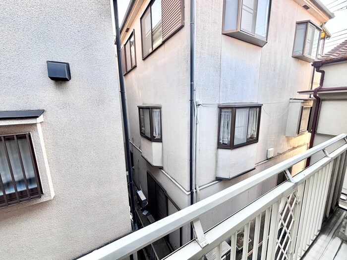 物件内観写真20　(室内からの展望)