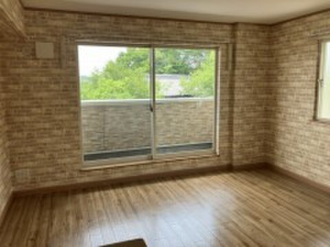 物件内観写真4　(居室)