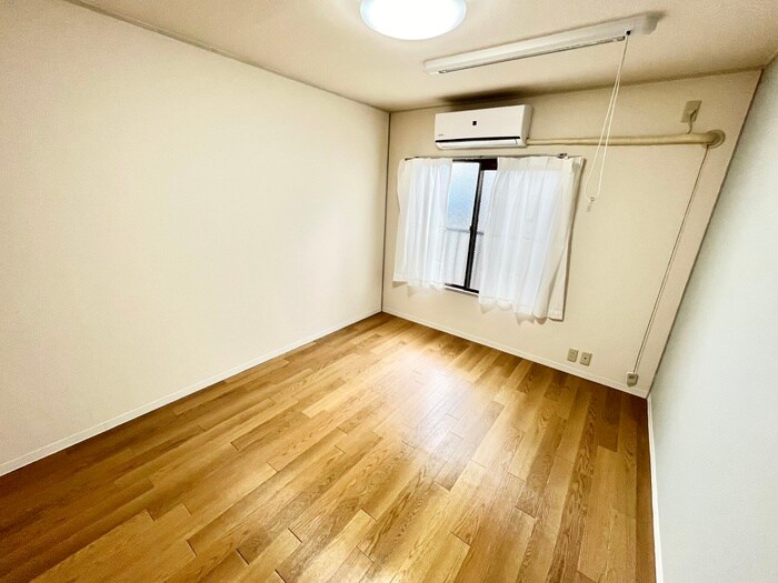 物件内観写真12　(居室)