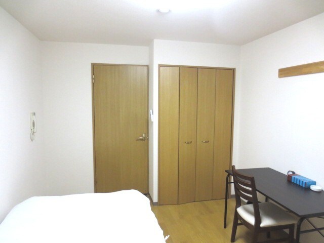 物件内観写真13　(居室)