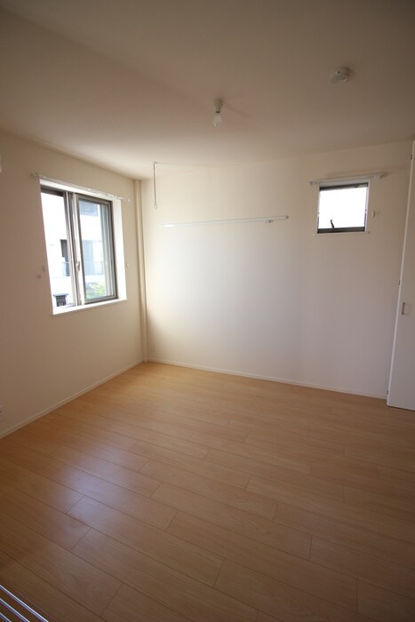 物件内観写真14　(居室)