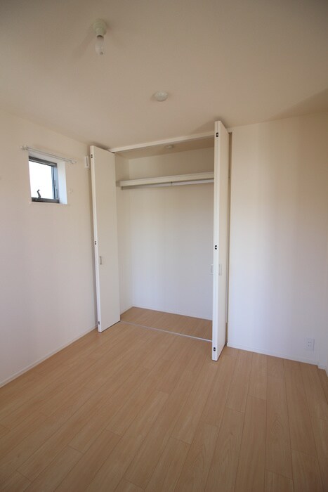 物件内観写真15　(収納)