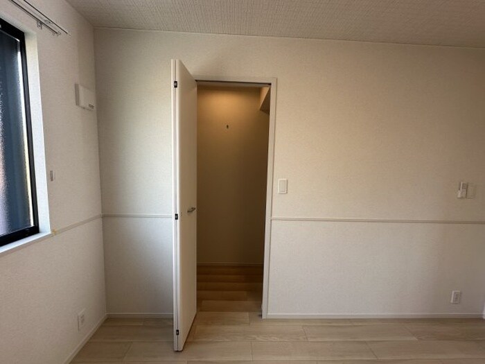 物件内観写真5　(収納)