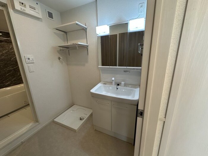 物件内観写真6　(洗面)