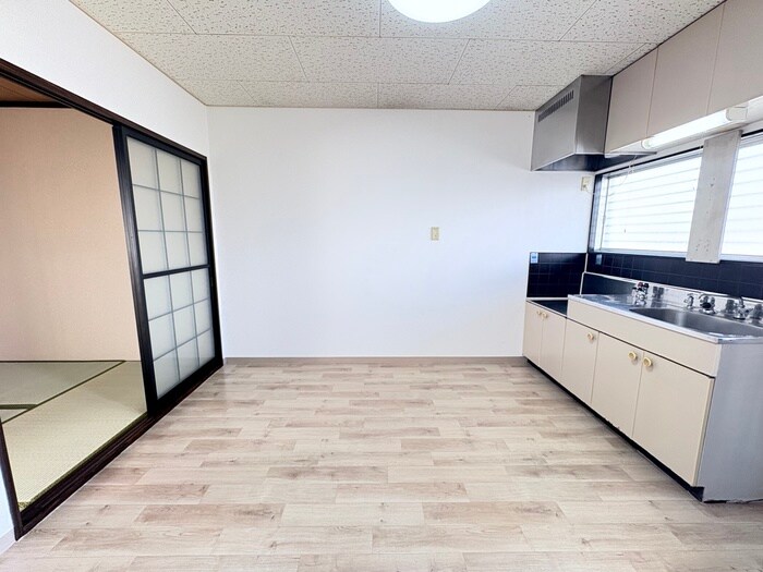 物件内観写真8　(居室)