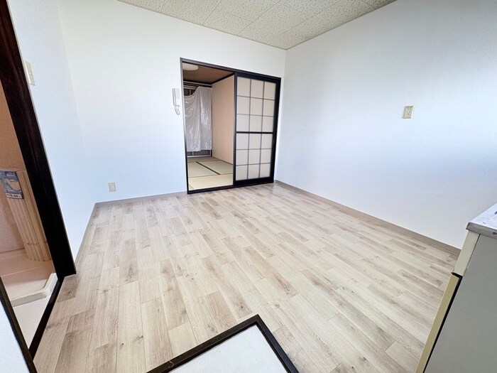 物件内観写真17　(廊下)