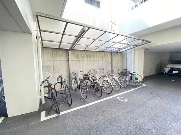 駐輪場