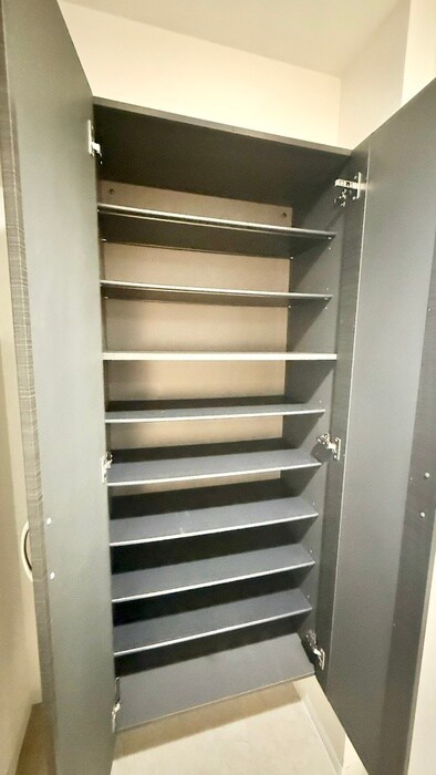 物件内観写真18　(靴箱)