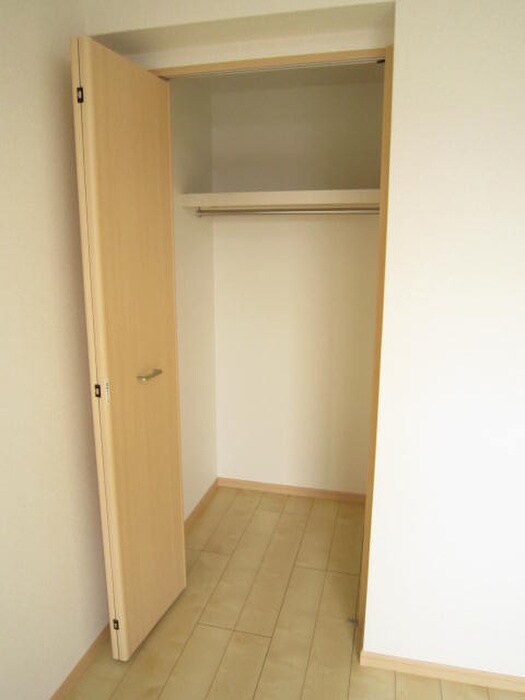 物件内観写真16　(収納)